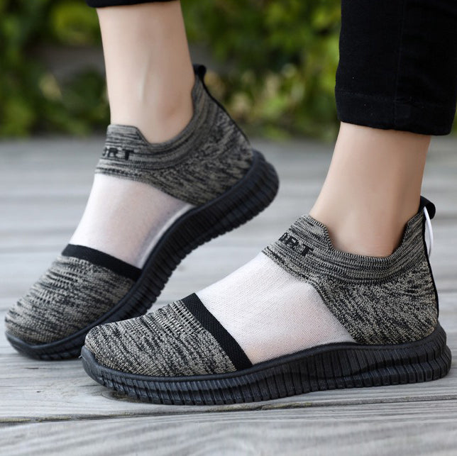 Schoenen met een gevoel van blote voeten: ademend, gebreid gaas, zachte zool