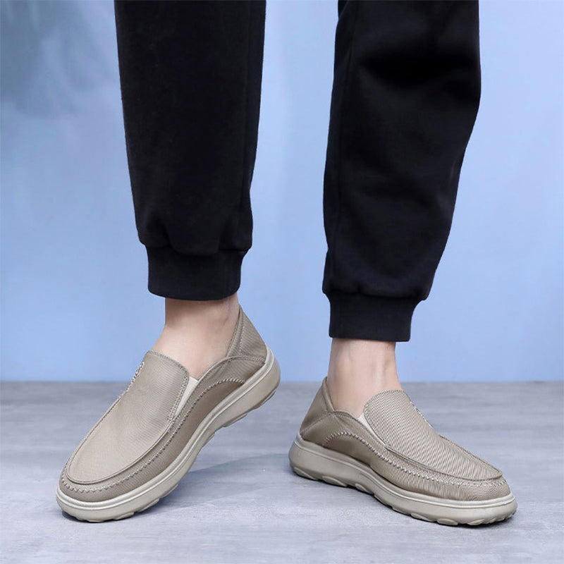 Herren-Stoffloafer: Schlupffähiges Low-Cut-Modell für vielseitige Styling-Kombinationen