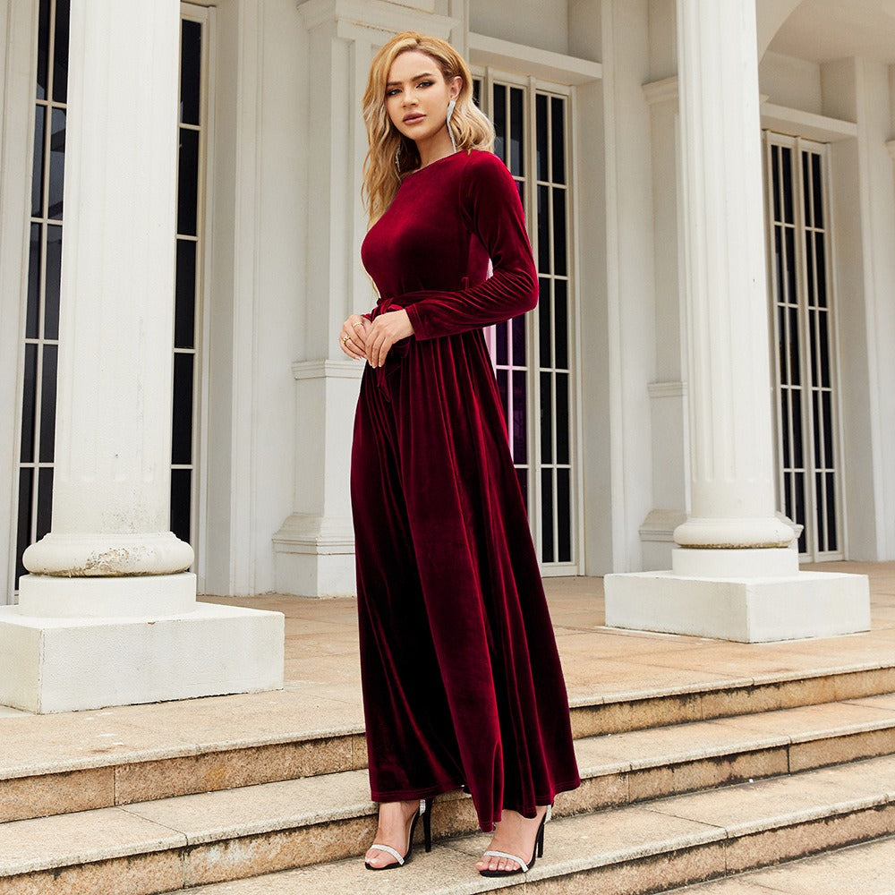 Samt-Langkleid | Zeitlose Eleganz neu interpretiert