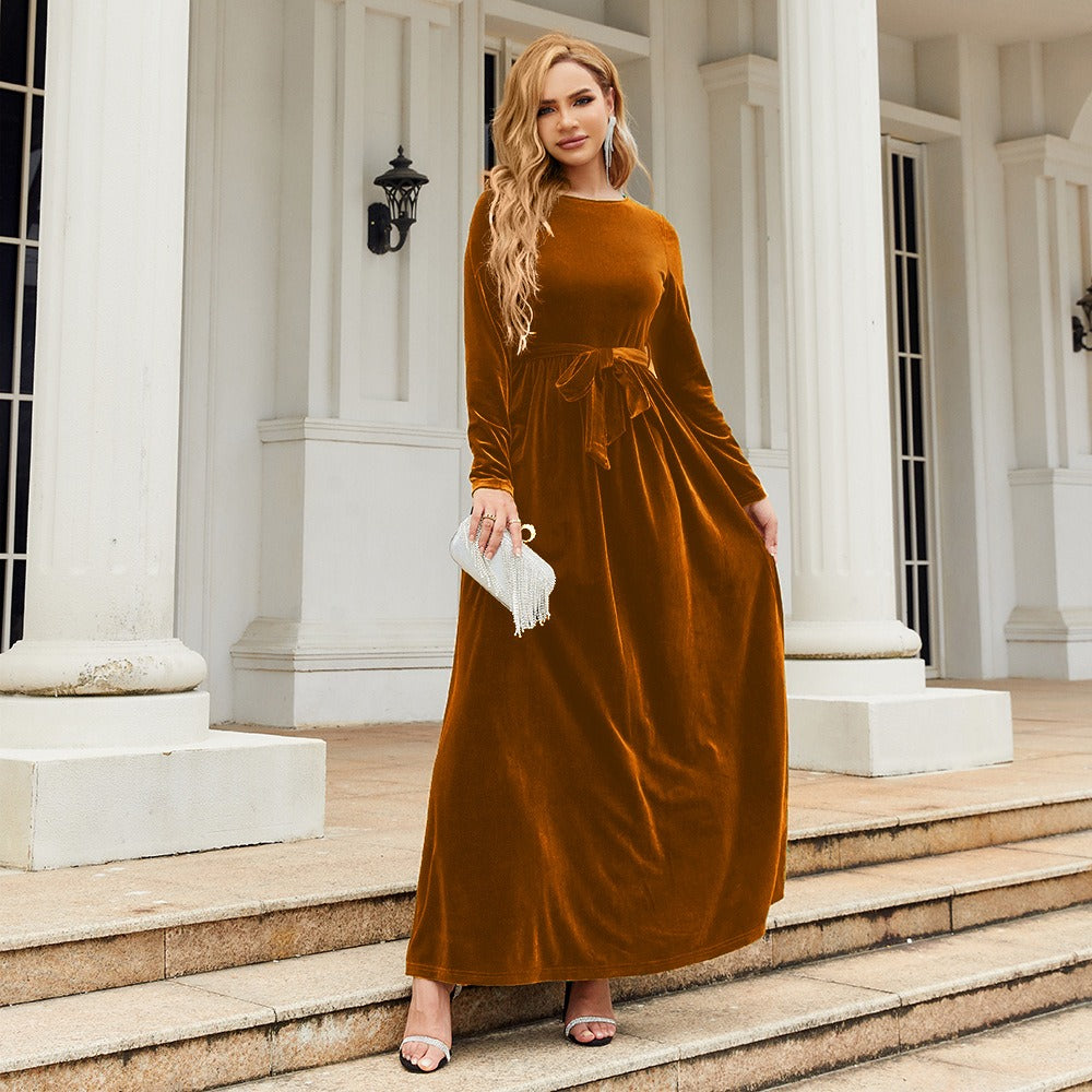 Samt-Langkleid | Zeitlose Eleganz neu interpretiert