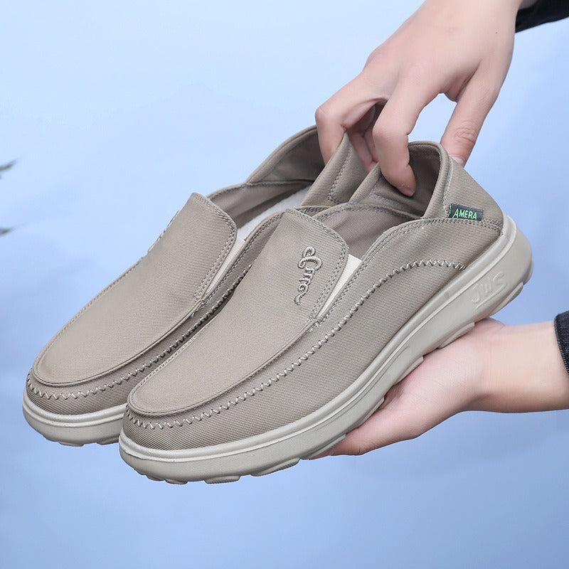 Herren-Stoffloafer: Schlupffähiges Low-Cut-Modell für vielseitige Styling-Kombinationen
