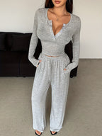 Herbst-Set: V-Ausschnitt Crop-Top mit Knopfleiste & Weithose