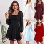 Punkt-Chiffonkleid mit Quadratausschnitt | Französischer Chic in Perfektion