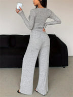 Herbst-Set: V-Ausschnitt Crop-Top mit Knopfleiste & Weithose