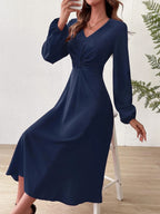 Chiffonkleid mit V-Ausschnitt &amp; Taillenknoten | Zeitlose Eleganz für jeden Anlass