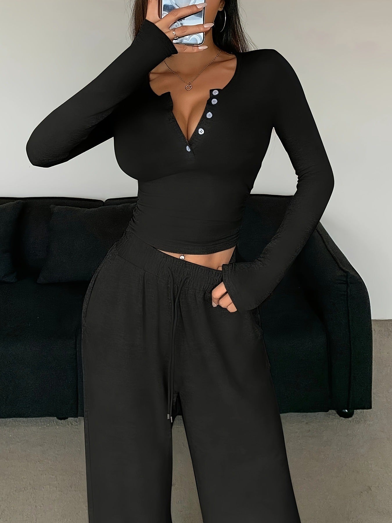 Herbst-Set: V-Ausschnitt Crop-Top mit Knopfleiste & Weithose