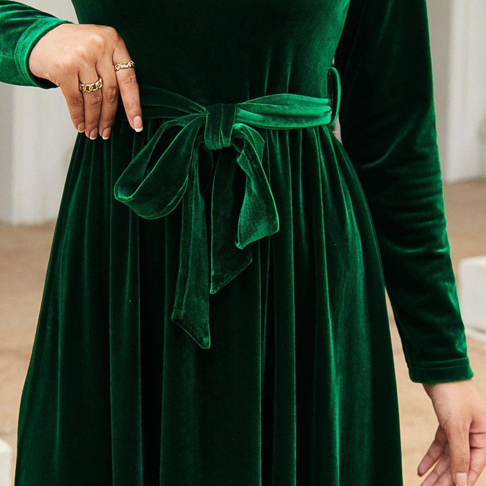 Samt-Langkleid | Zeitlose Eleganz neu interpretiert