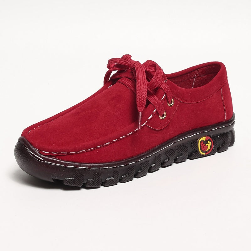 Flache Damenschuhe mit Schnürung und Ziernähten